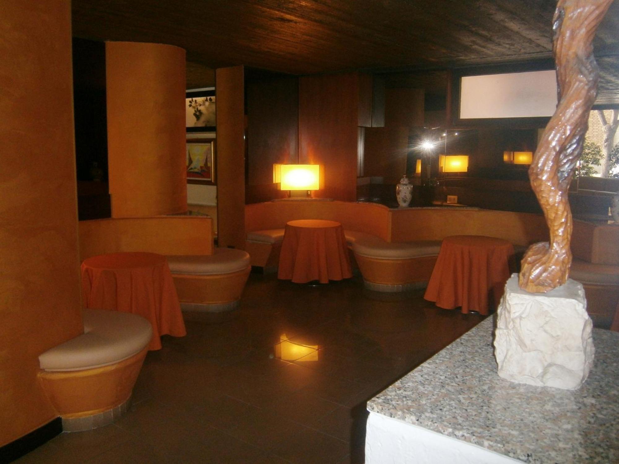 Hotel Corona Termoli Exteriör bild