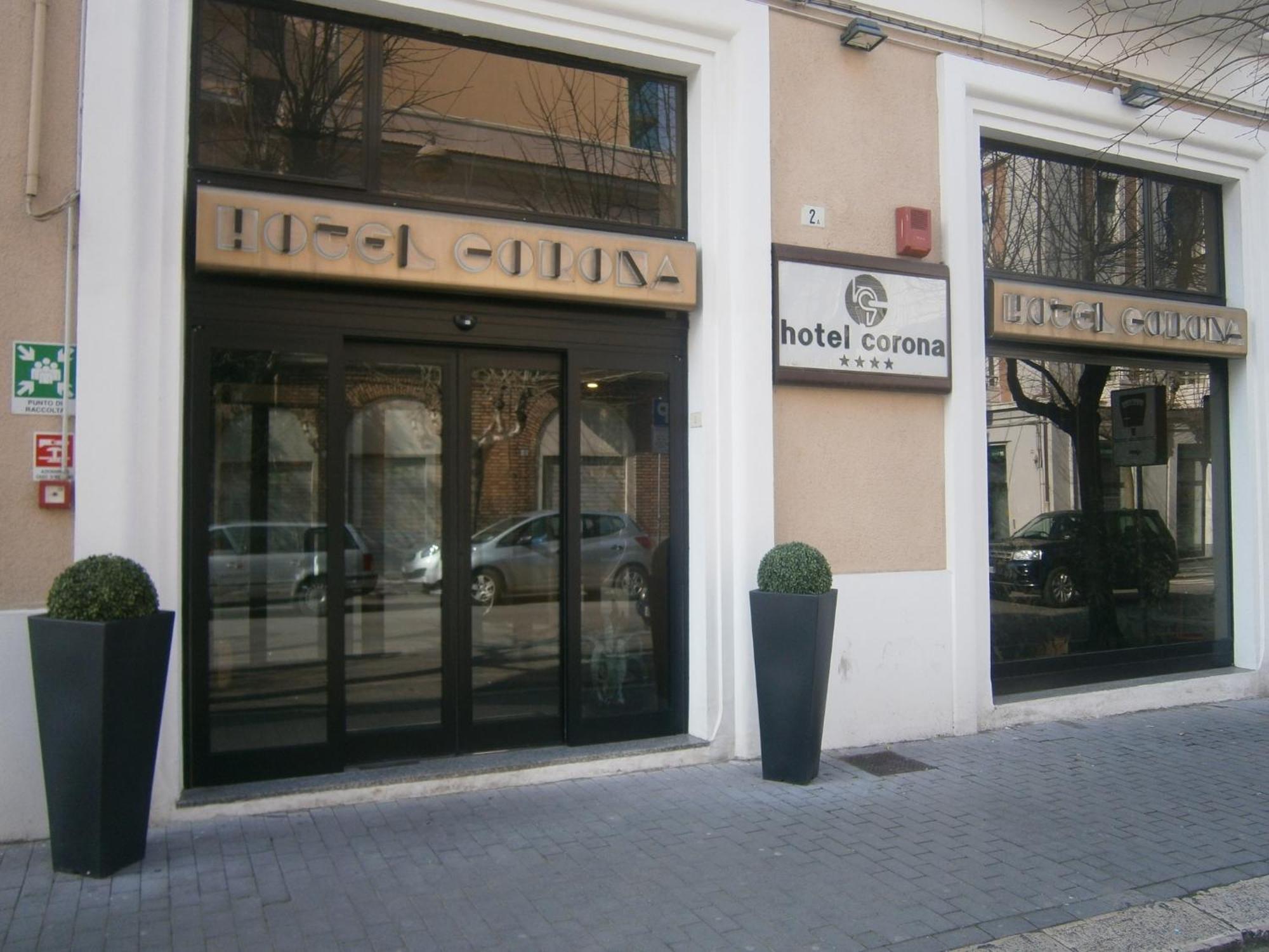 Hotel Corona Termoli Exteriör bild