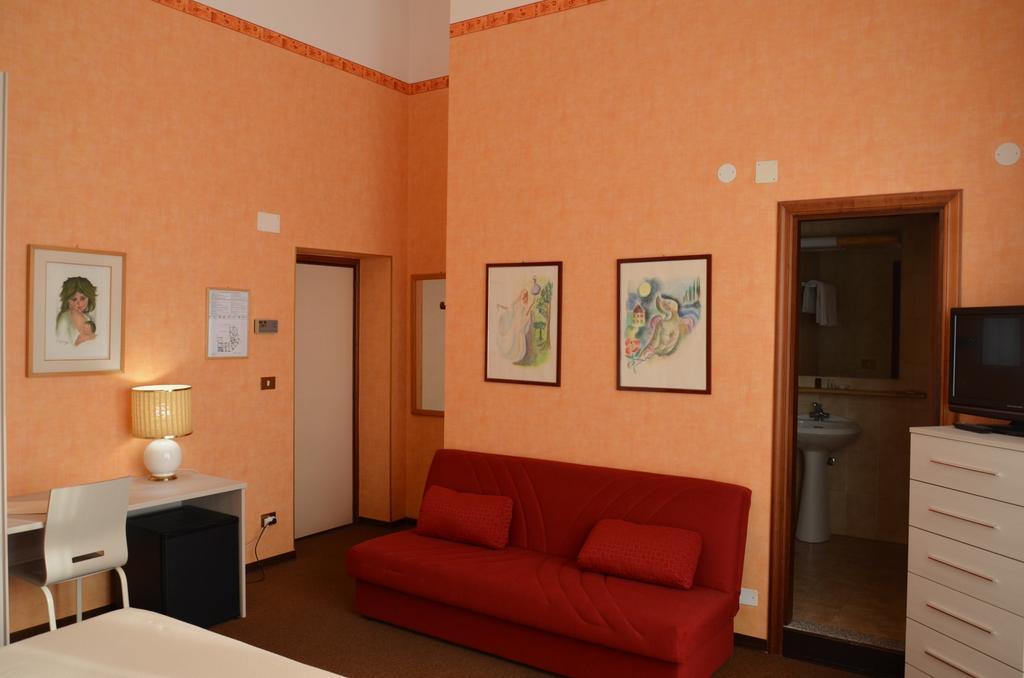 Hotel Corona Termoli Exteriör bild