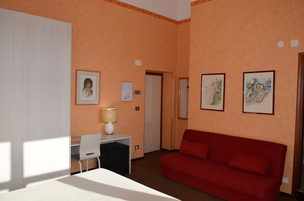 Hotel Corona Termoli Exteriör bild