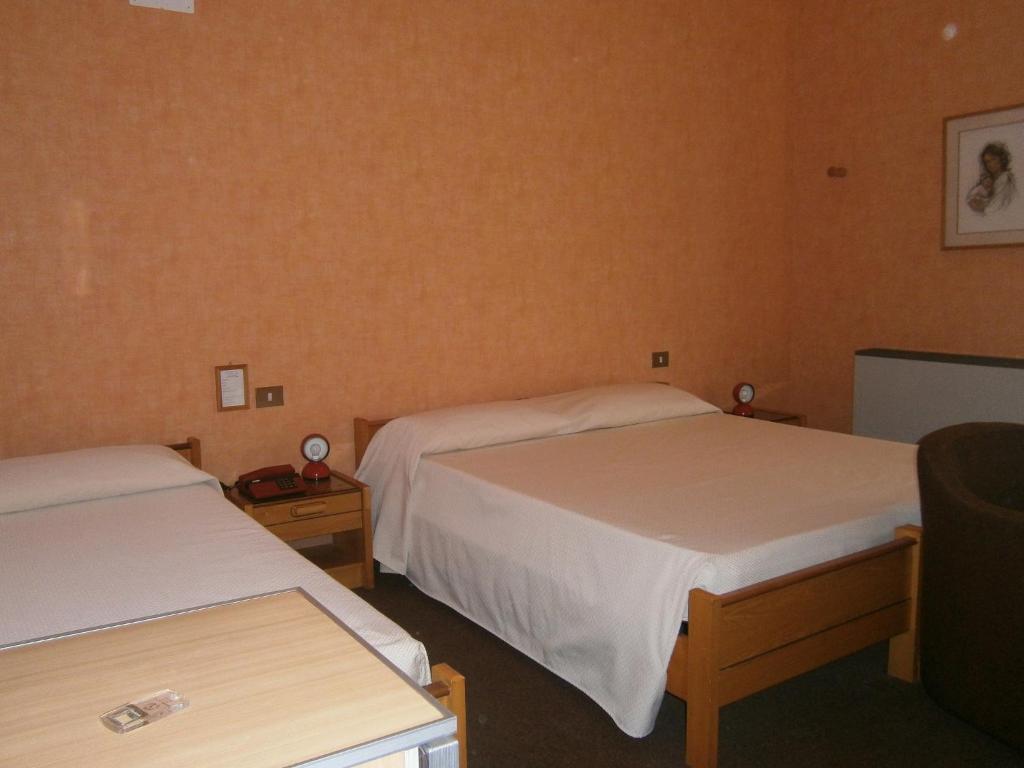 Hotel Corona Termoli Rum bild
