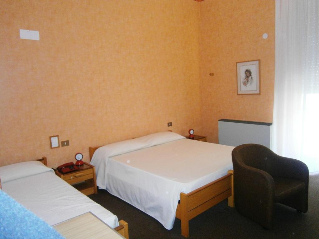 Hotel Corona Termoli Rum bild