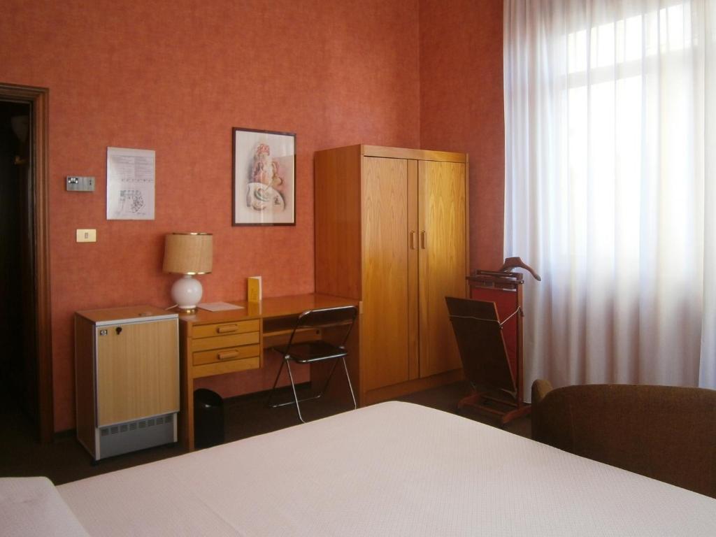 Hotel Corona Termoli Rum bild