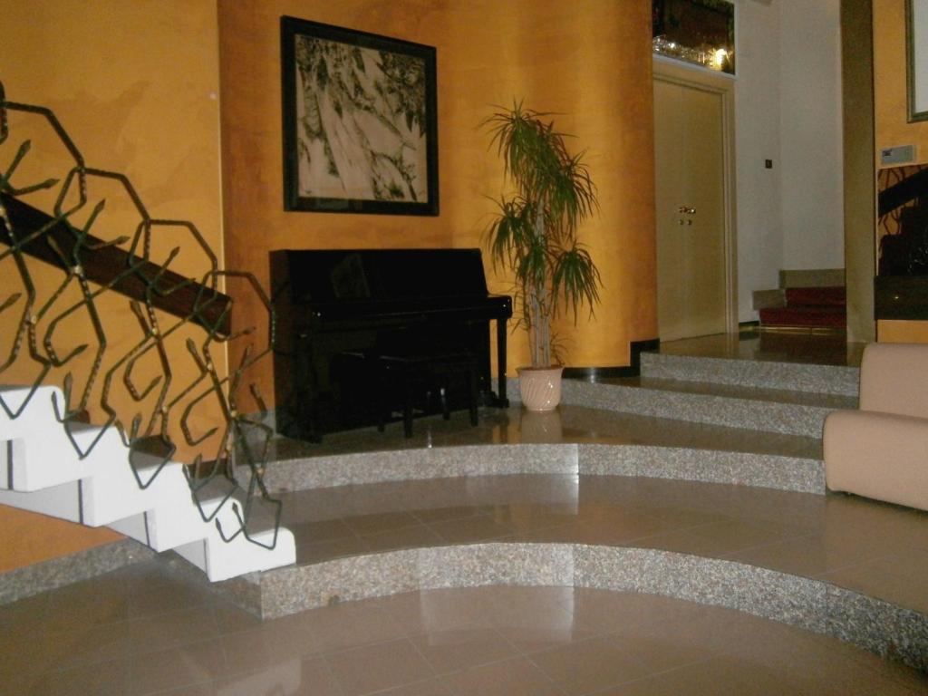 Hotel Corona Termoli Exteriör bild
